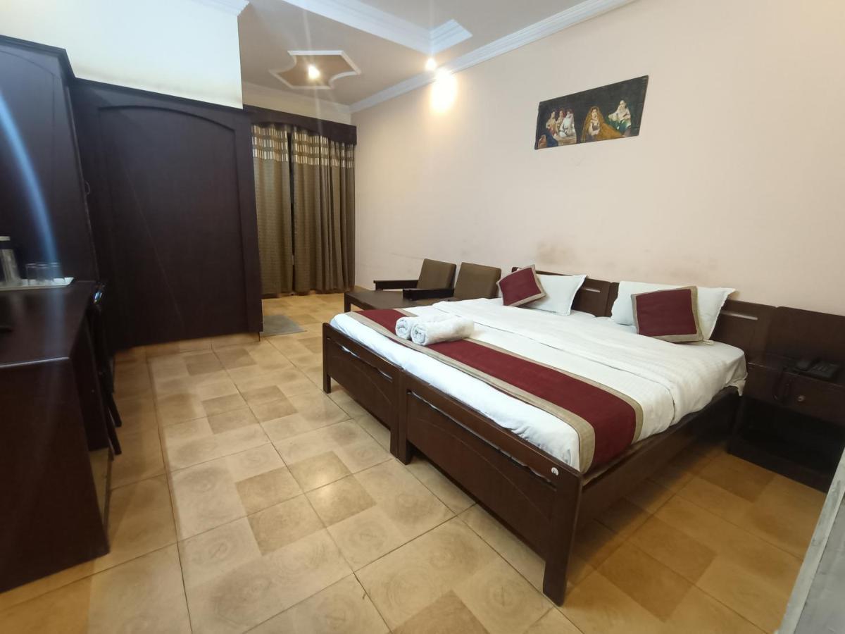 Hotel Midtown Харидвар Экстерьер фото