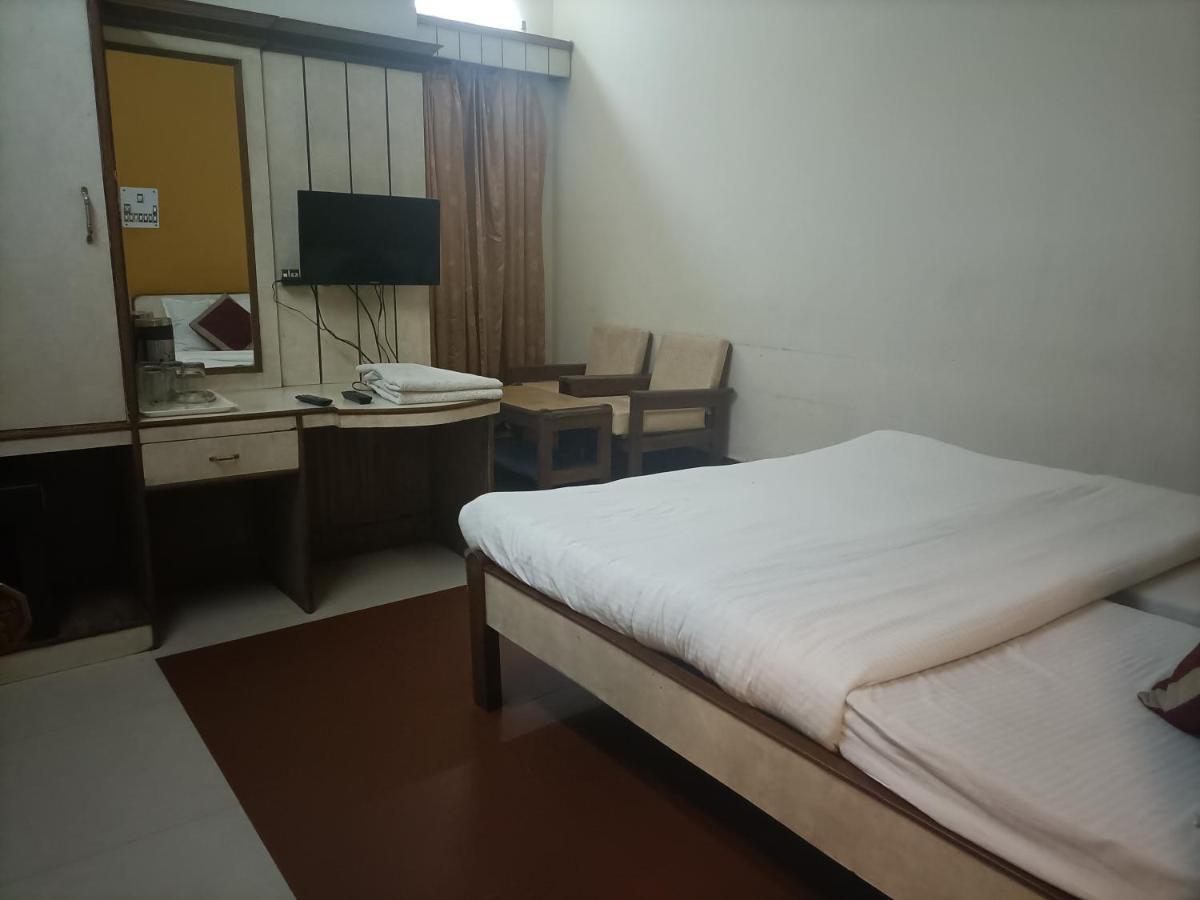 Hotel Midtown Харидвар Экстерьер фото