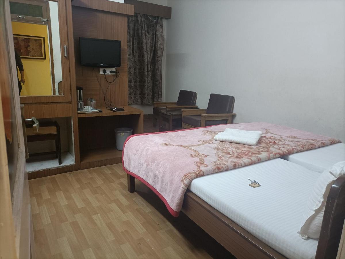 Hotel Midtown Харидвар Экстерьер фото