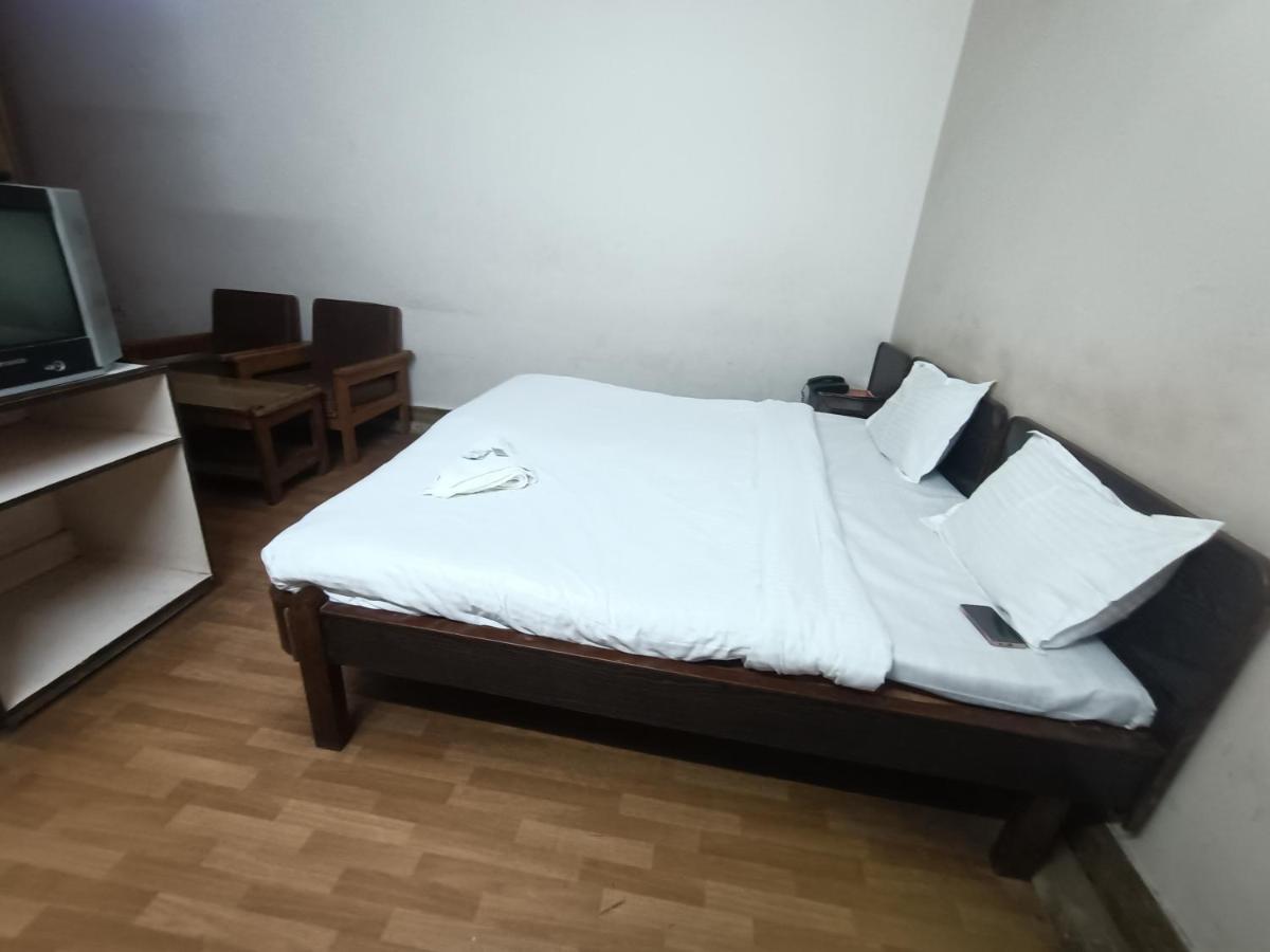 Hotel Midtown Харидвар Экстерьер фото