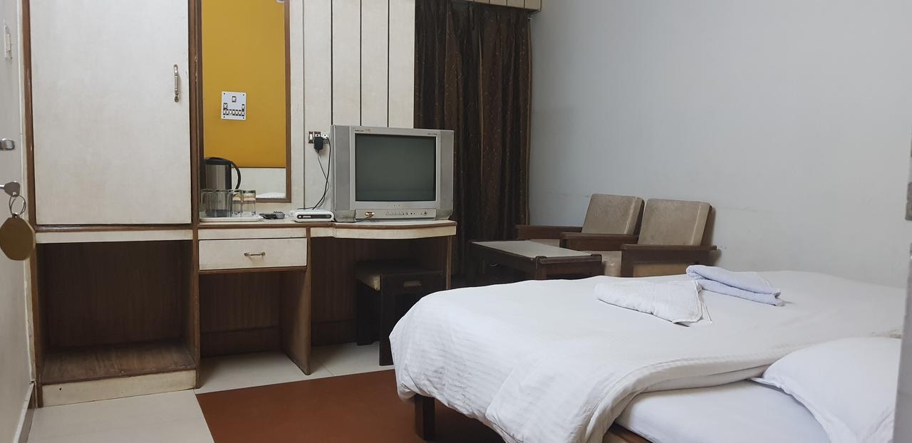 Hotel Midtown Харидвар Экстерьер фото